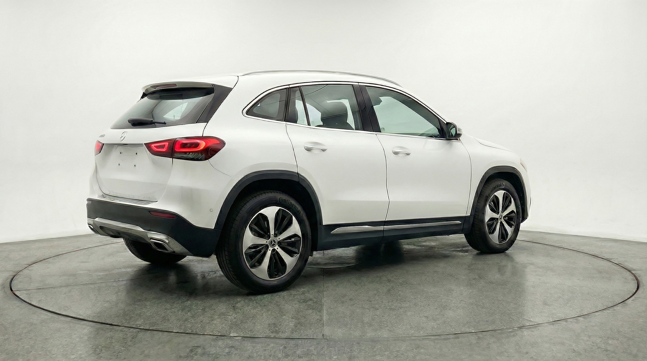 Thumbnail: 2025 Mercedes-Benz GLA - 9