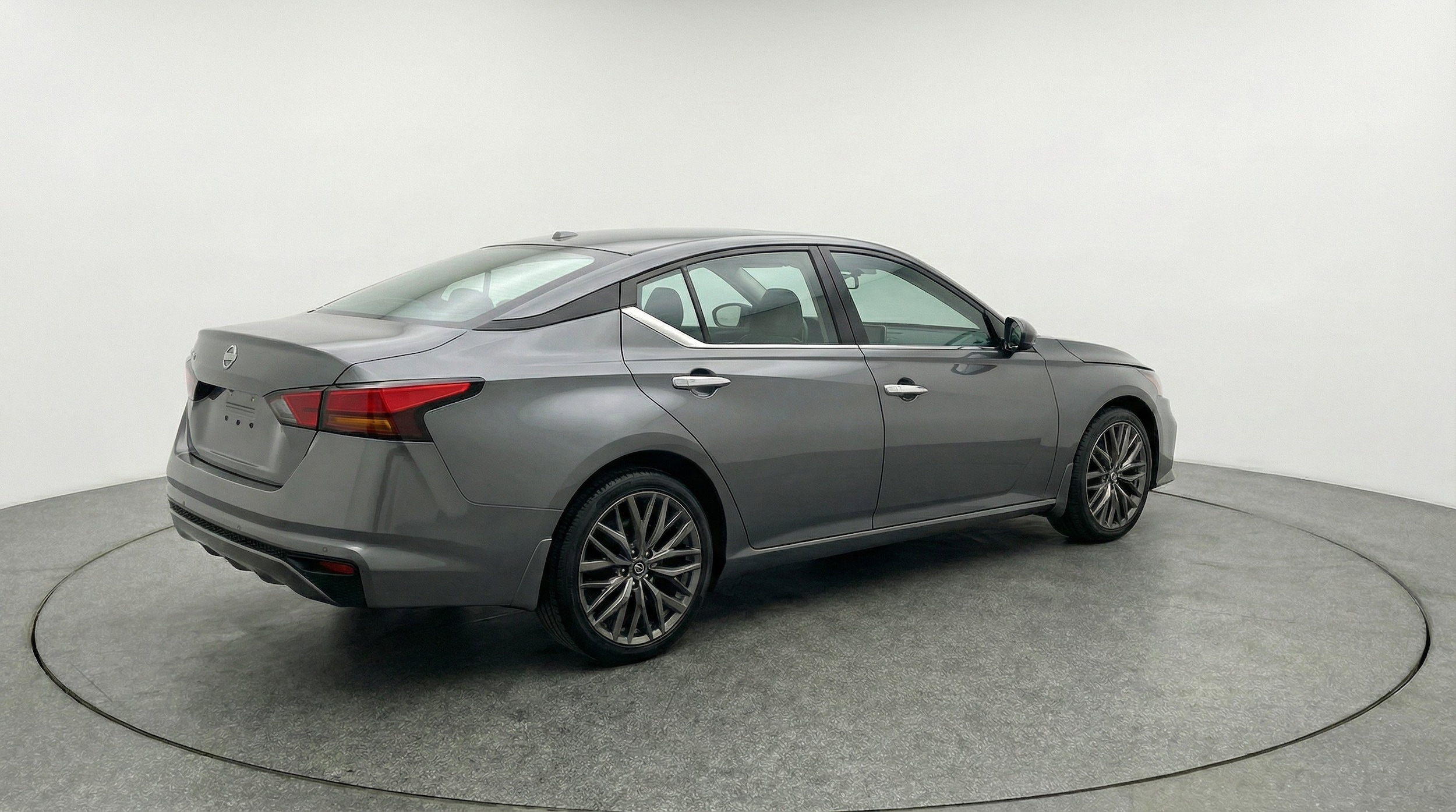 Thumbnail: 2025 Nissan Altima - 9