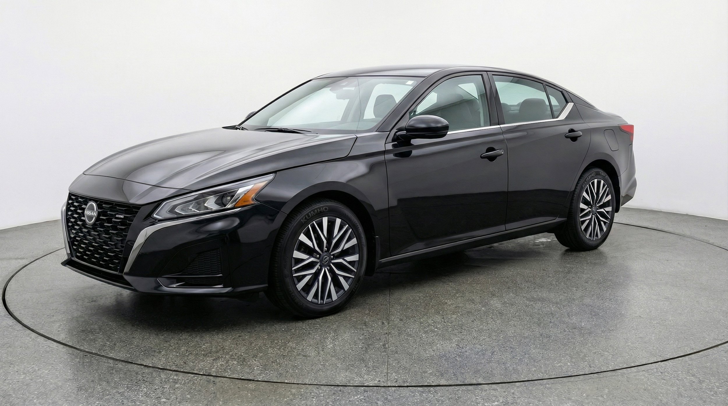 Thumbnail: 2025 Nissan Altima - 3