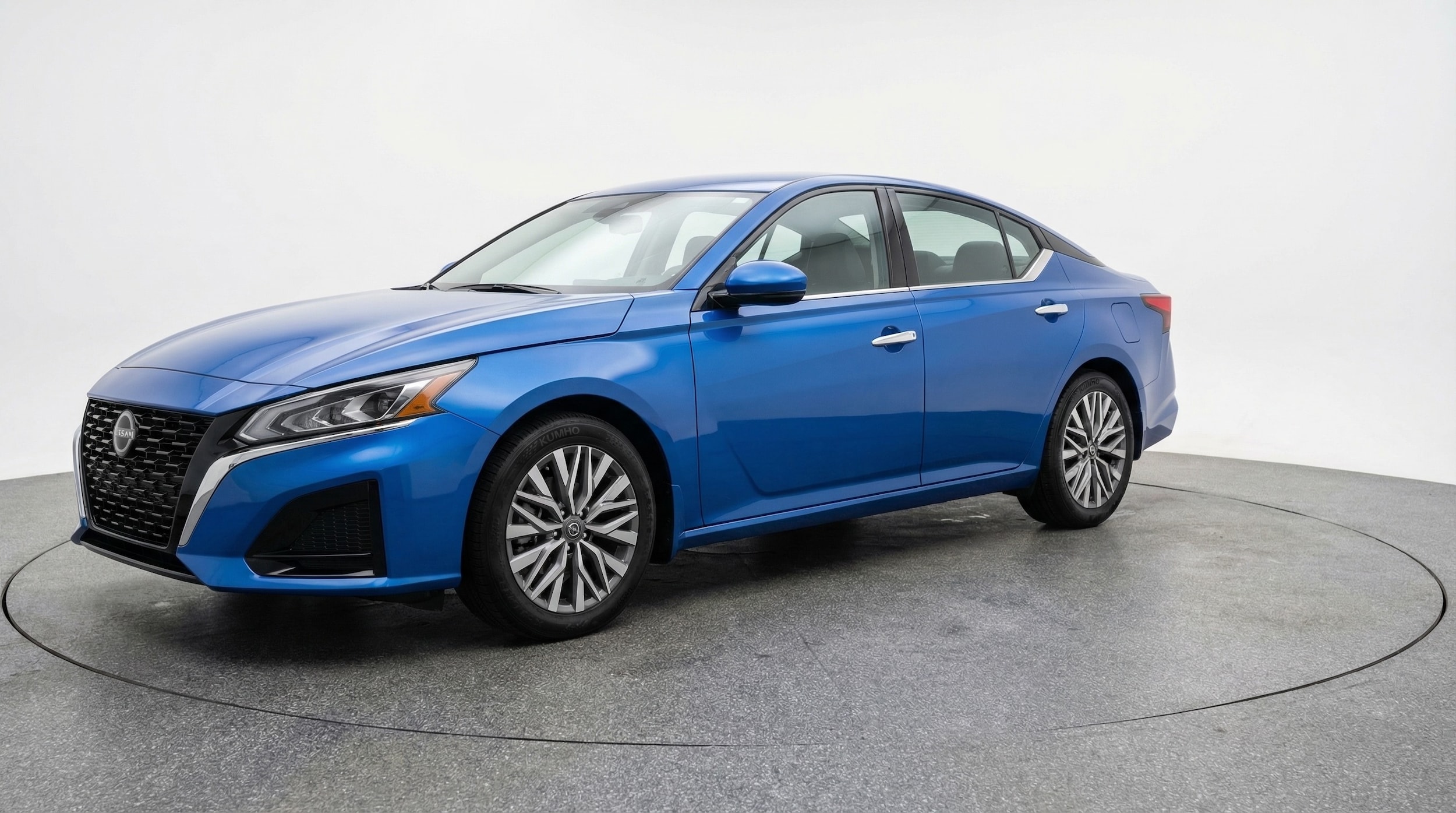 Thumbnail: 2025 Nissan Altima - 3