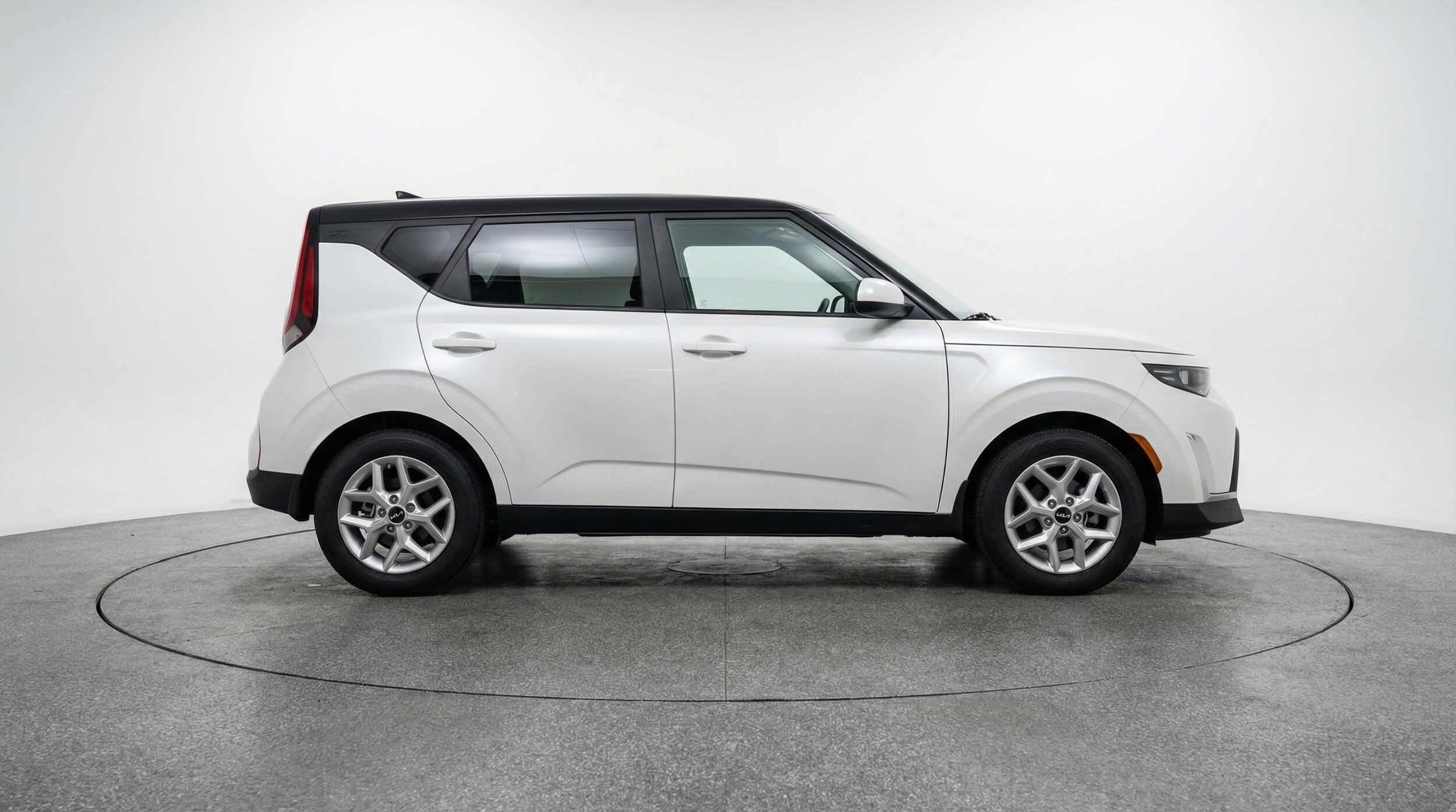 Thumbnail: 2025 Kia Soul - 8