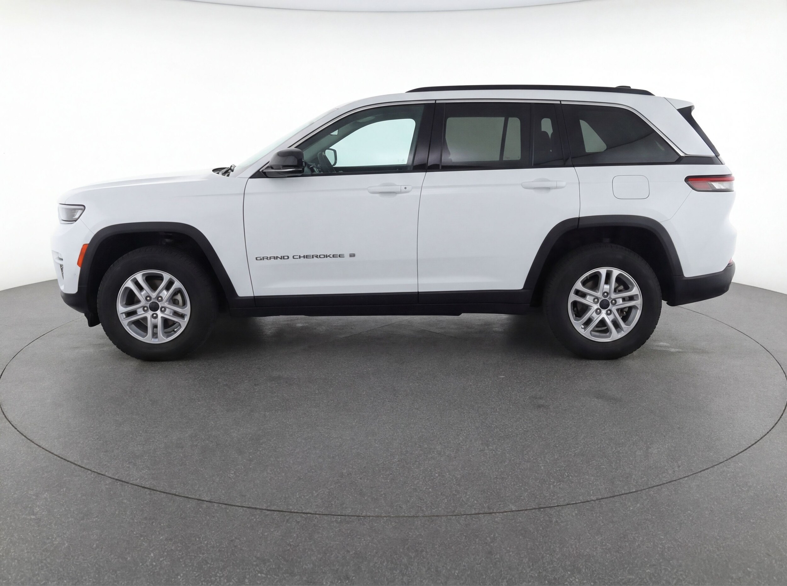 Thumbnail: 2023 Jeep Grand Cherokee - 4