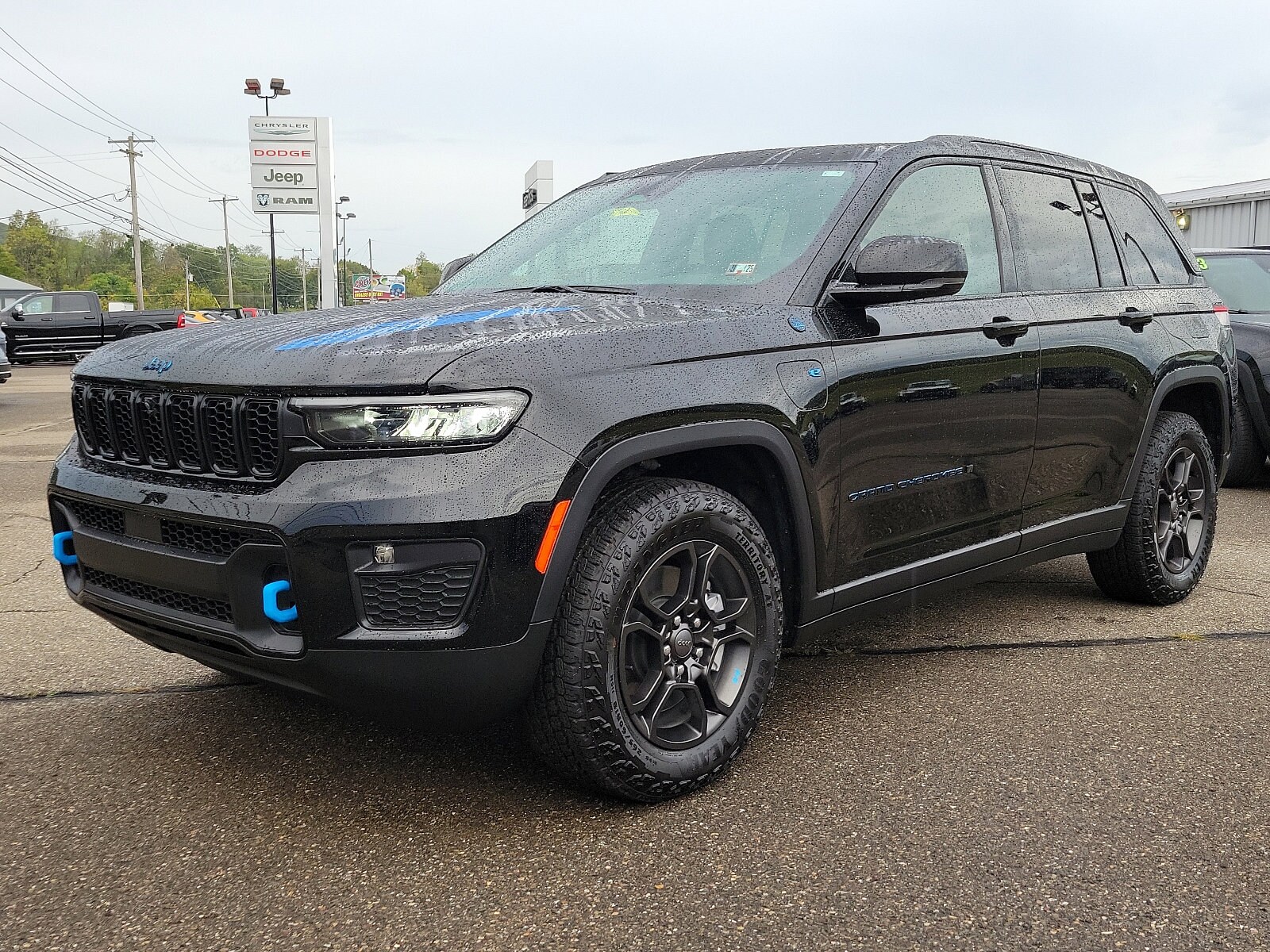2024 Jeep Cherokee 4xe Trailhawk photo 3