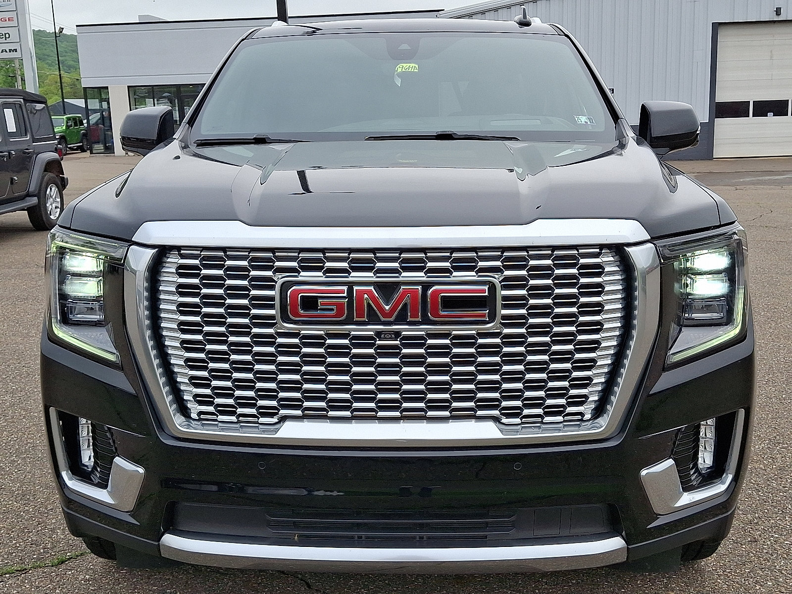 Used 2022 GMC Yukon Denali with VIN 1GKS2DKL0NR112094 for sale in Danville, PA