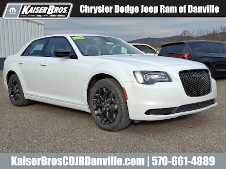 2022 Chrysler 300 Touring Sedan