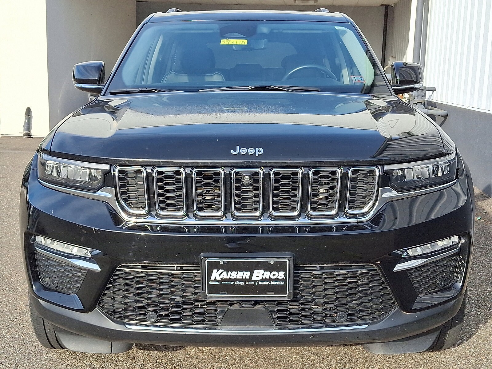 2022 Jeep Grand Cherokee Limited photo 2