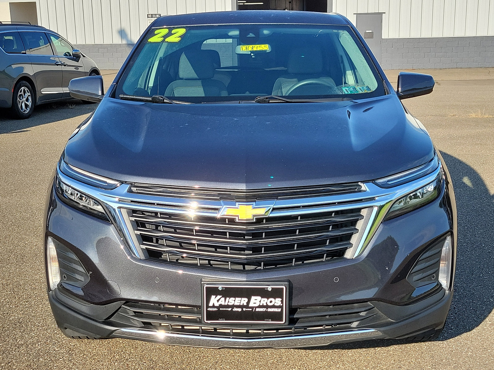 Used 2022 Chevrolet Equinox LT with VIN 2GNAXTEV5N6117195 for sale in Danville, PA