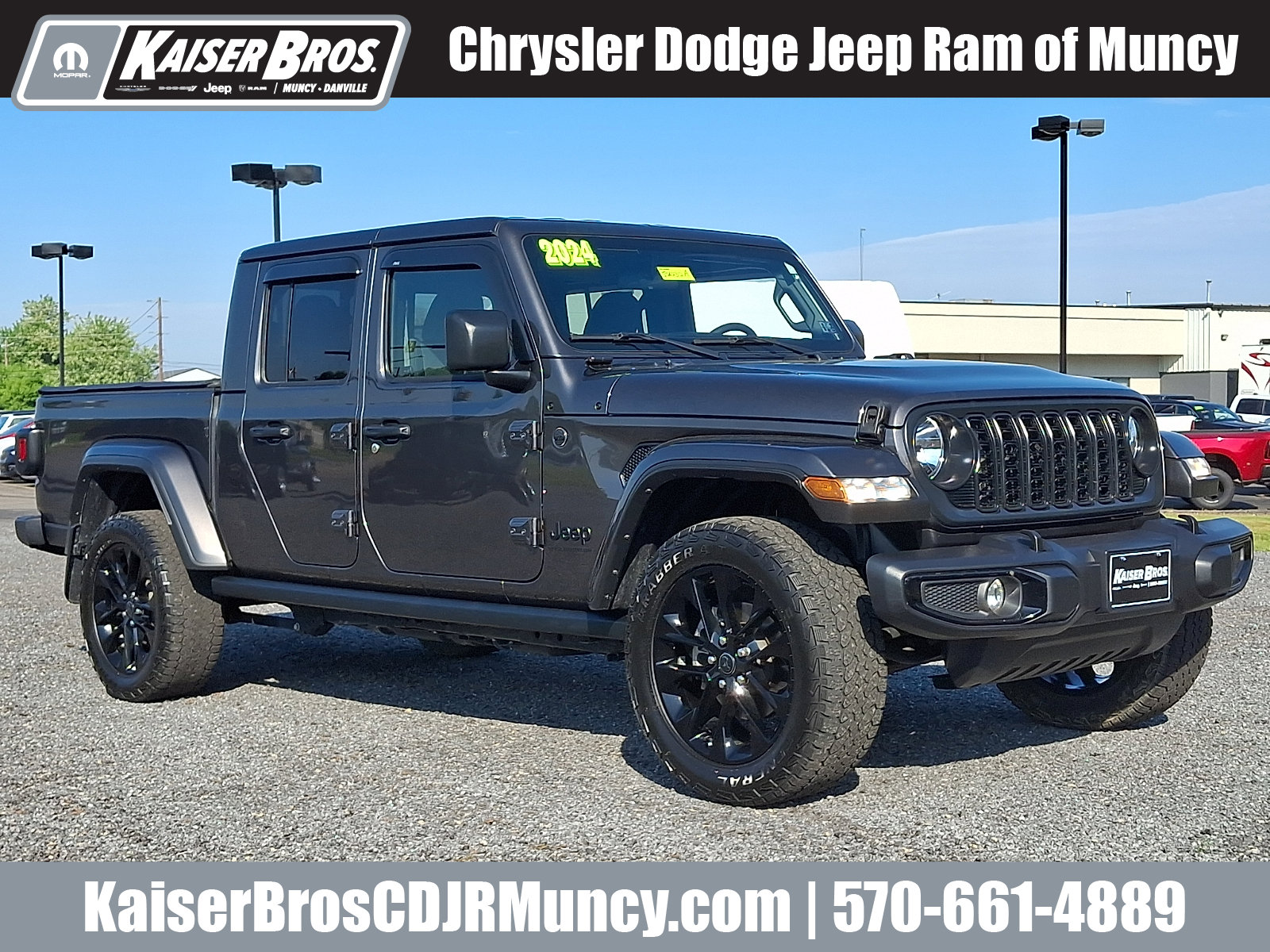 2024 Jeep Gladiator Nighthawk Auto's photo