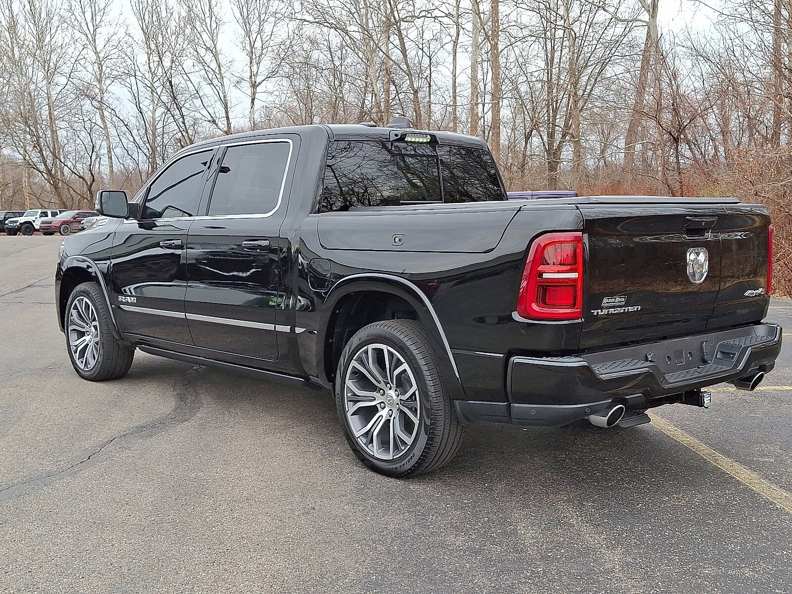 2025 Ram 1500 photo 2