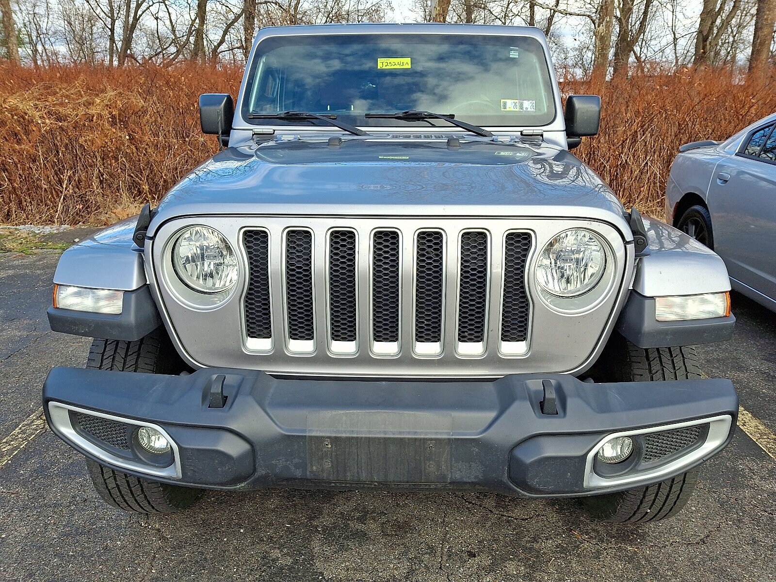 2019 Jeep Wrangler Unlimited Sahara photo 2