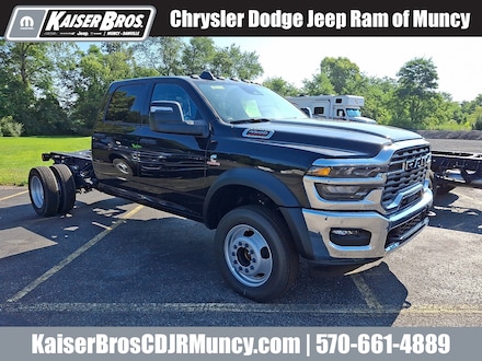 2025 Ram 4500 Chassis Cab 4500 TRADESMAN CHASSIS CREW CAB 4X4 60' CA Pickup