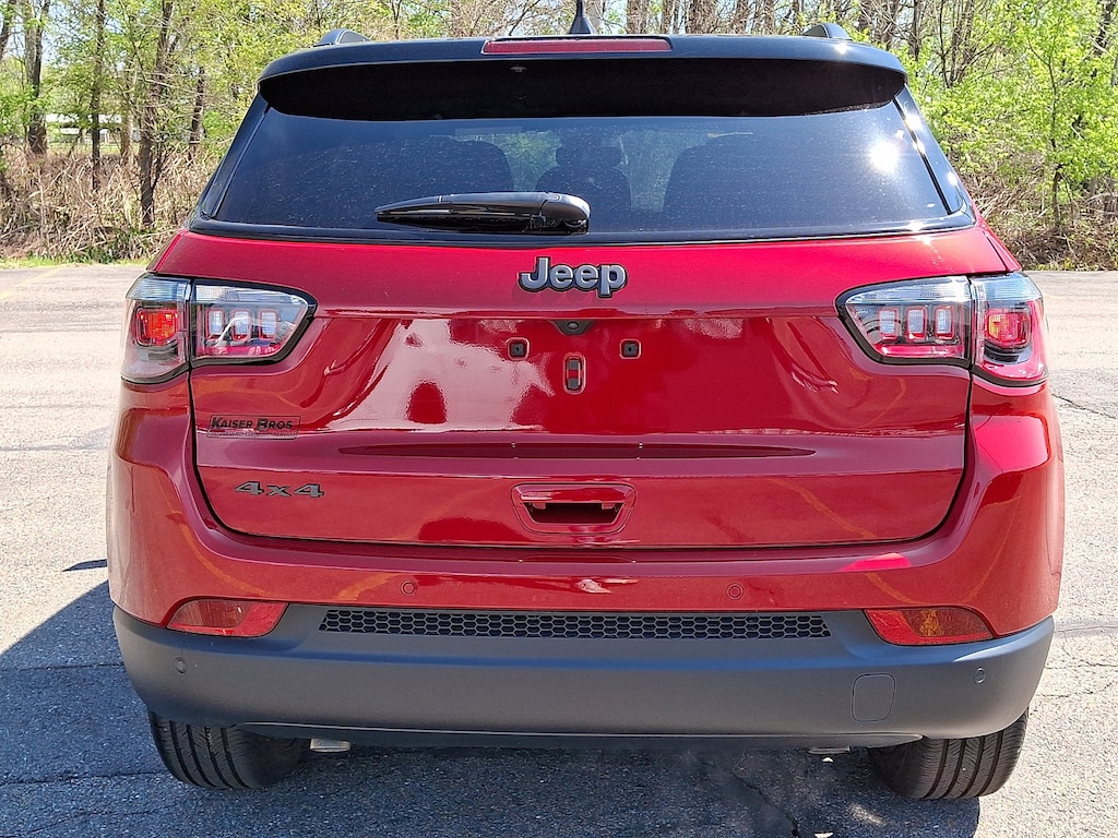 New 2026 Jeep Compass LIMITED ALTITUDE 4X4 Sport Utility