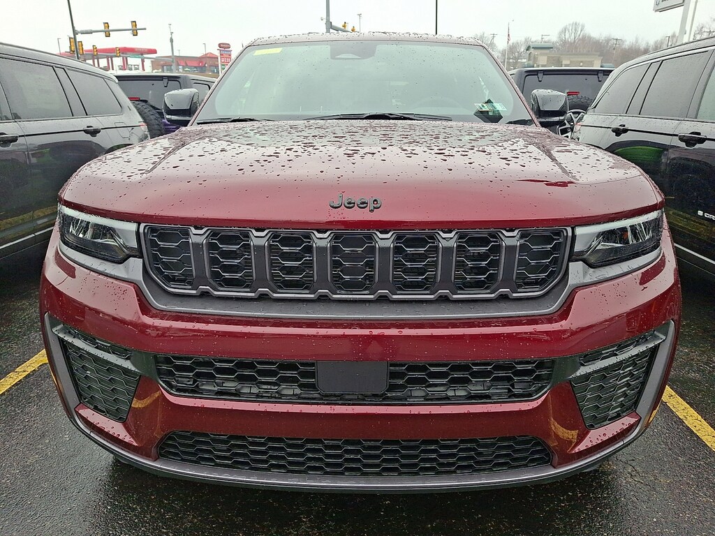 New 2026 Jeep Grand Cherokee LAREDO ALTITUDE 4X4 Sport Utility