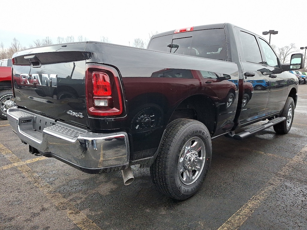 New 2026 Ram 2500 TRADESMAN CREW CAB 4X4 6'4 BOX Pickup