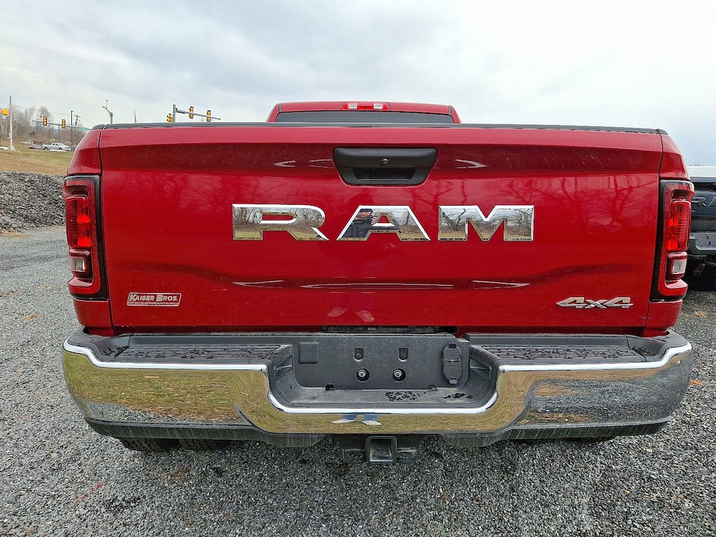 New 2026 Ram 3500 TRADESMAN CREW CAB 4X4 8' BOX Pickup
