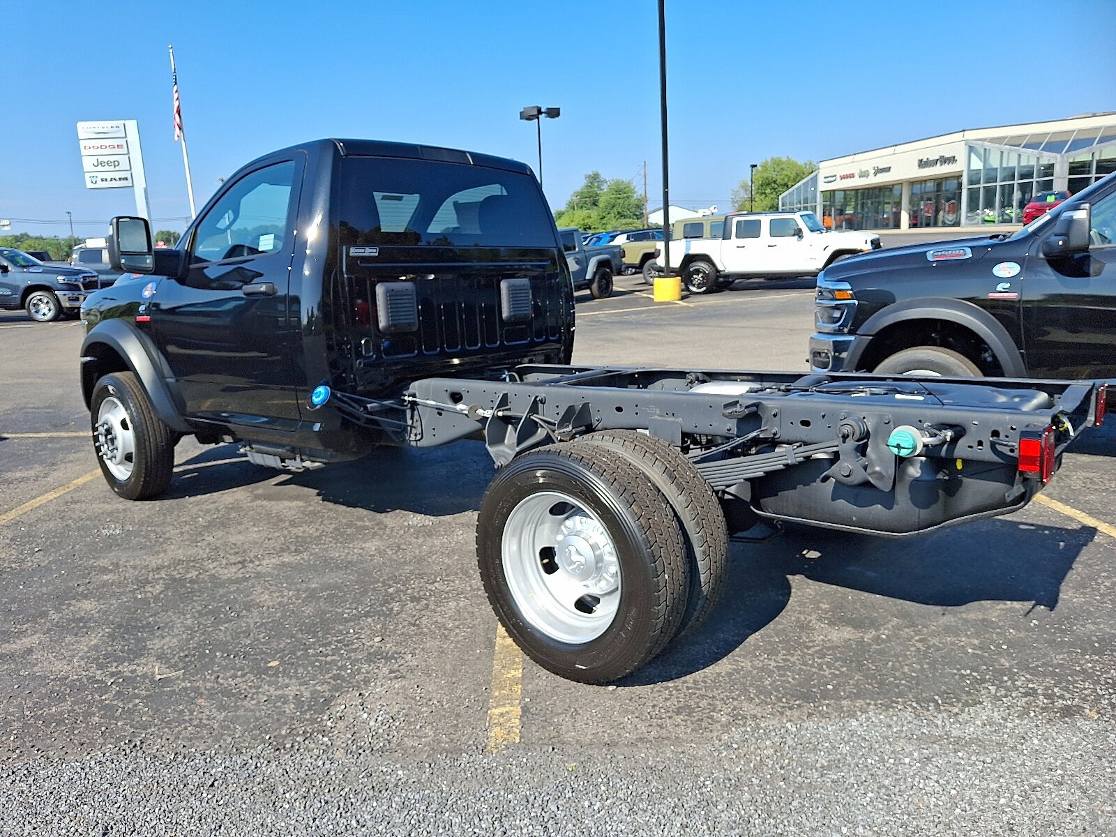2025 Ram 5500 Tradesman photo 4