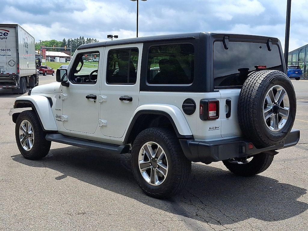 Used 2021 Jeep Wrangler Unlimited Sahara SUV
