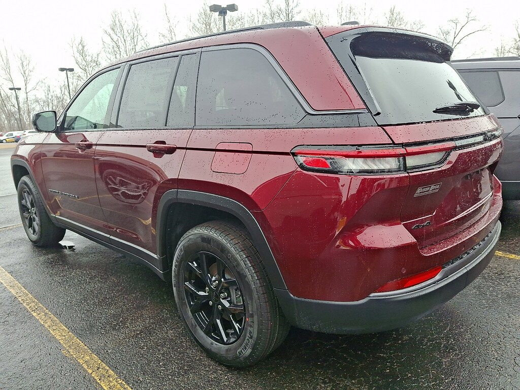 New 2026 Jeep Grand Cherokee LAREDO ALTITUDE 4X4 Sport Utility