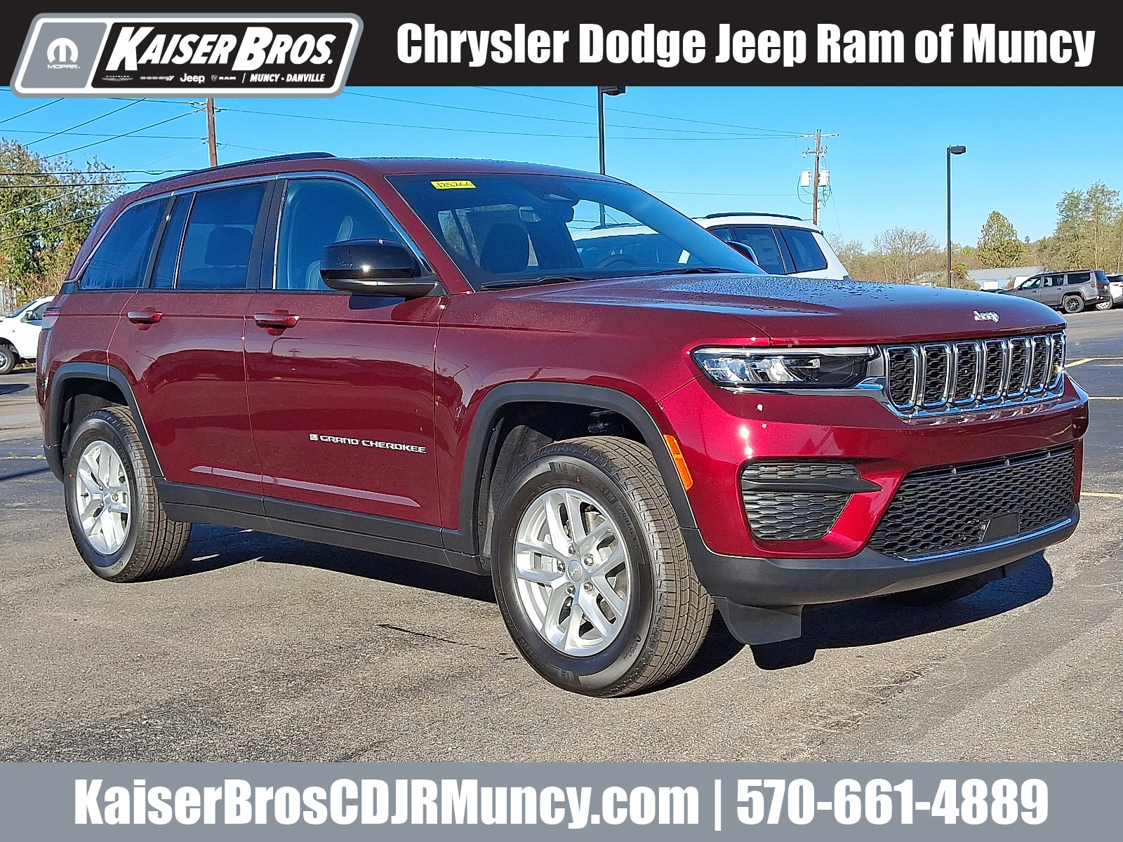 2025 Jeep Grand Cherokee Laredo's photo