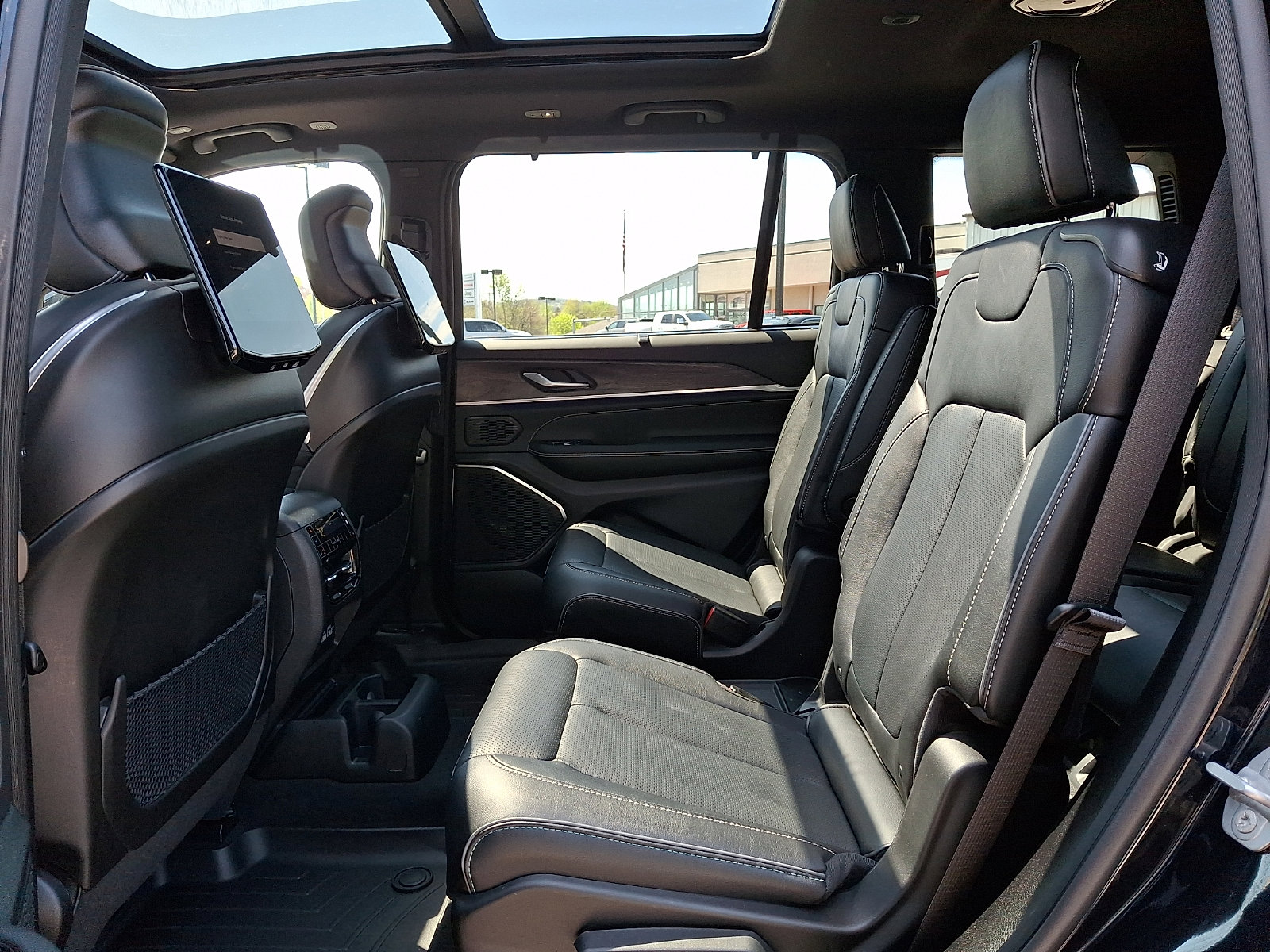 2024 Jeep Grand Cherokee L Overland - Photo 10