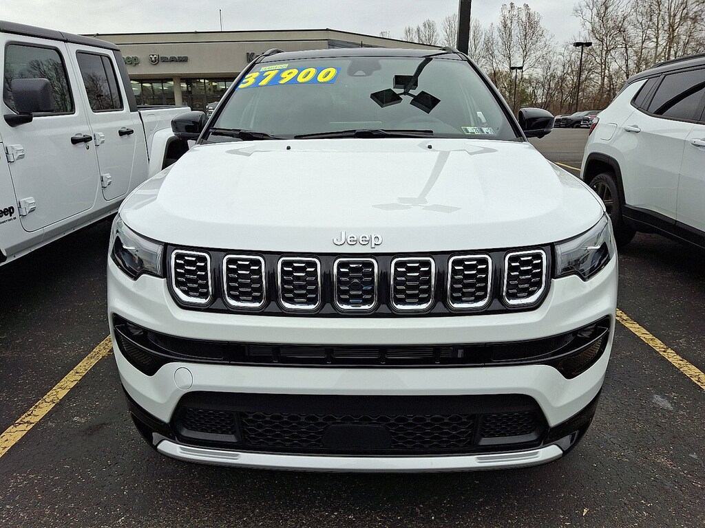 New 2025 Jeep Compass LIMITED 4X4 Sport Utility