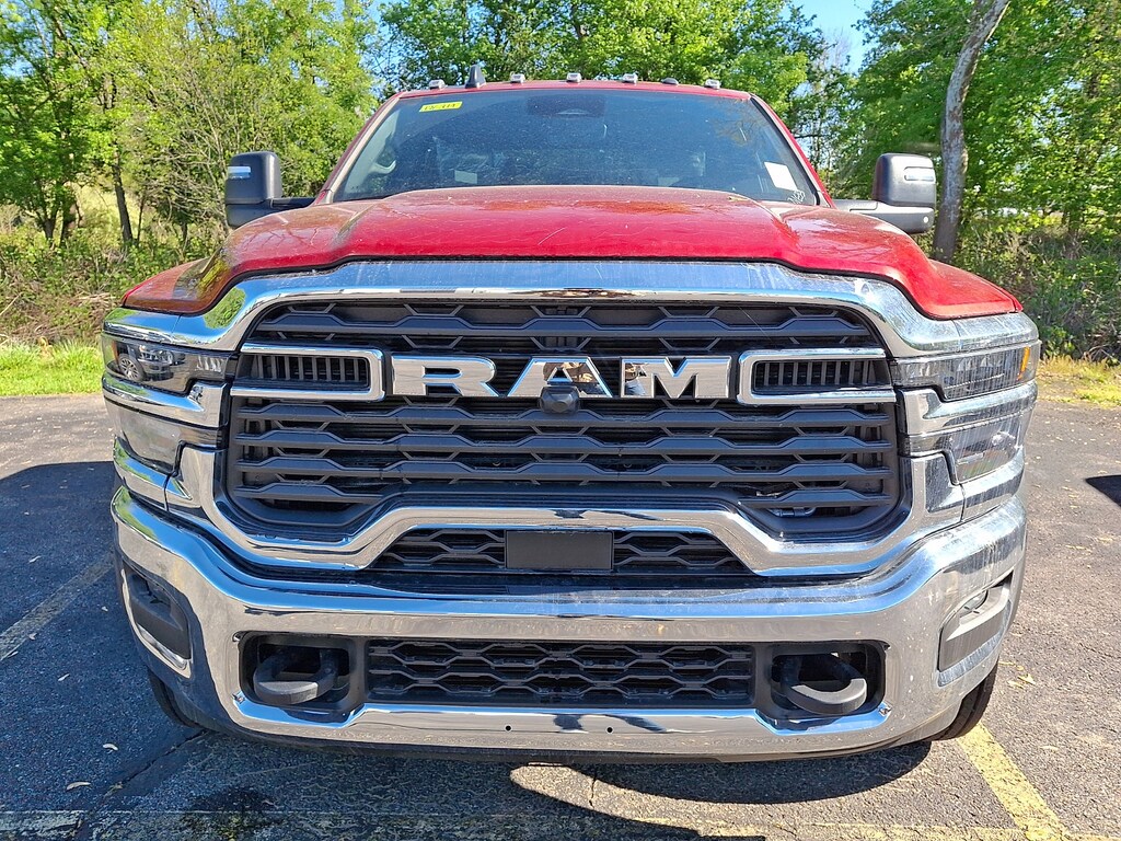 New 2026 Ram 4500 Chassis Cab TRADESMAN CREW 4X4 60' CA Pickup