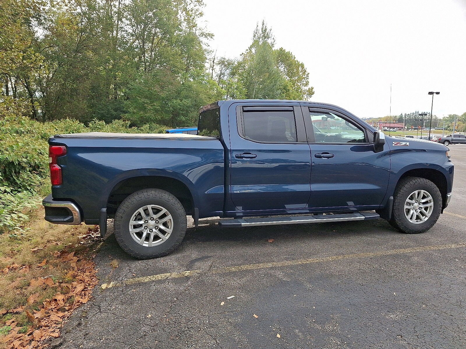 2021 Chevrolet Silverado 1500 LT photo 4