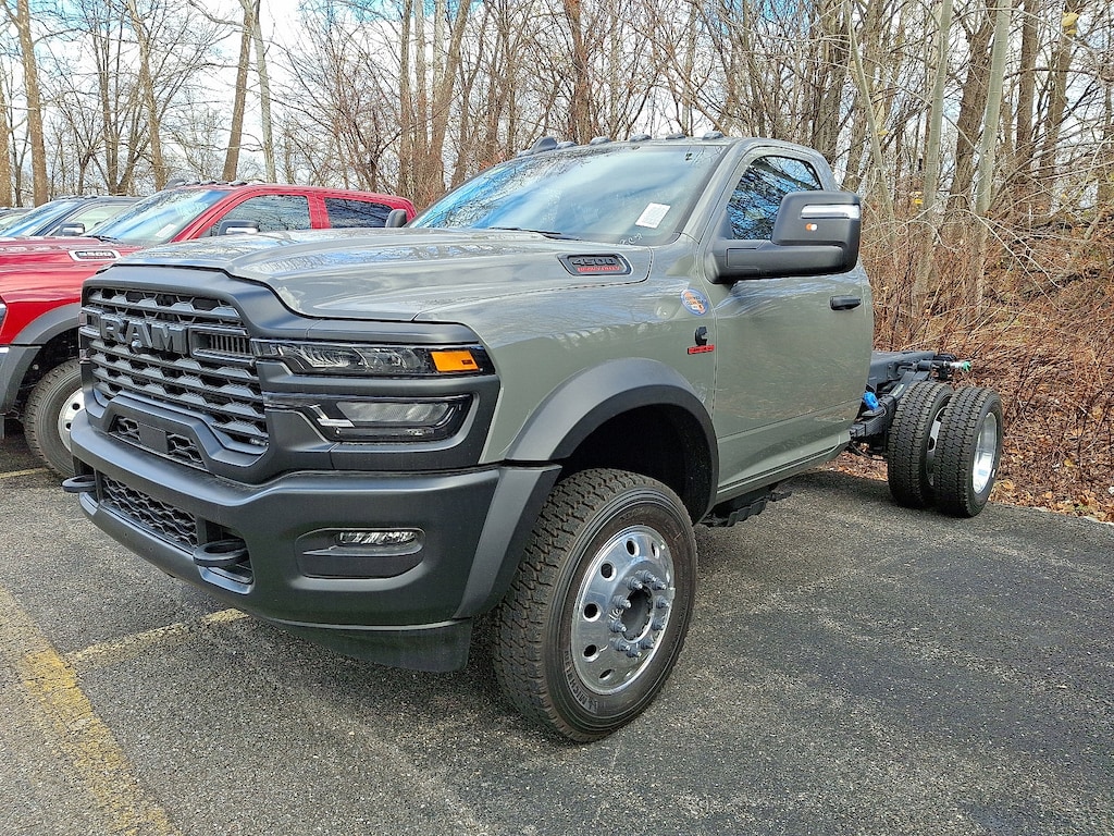 New 2026 Ram 4500 Chassis Cab TRADESMAN REGULAR 4X4 60' CA Pickup