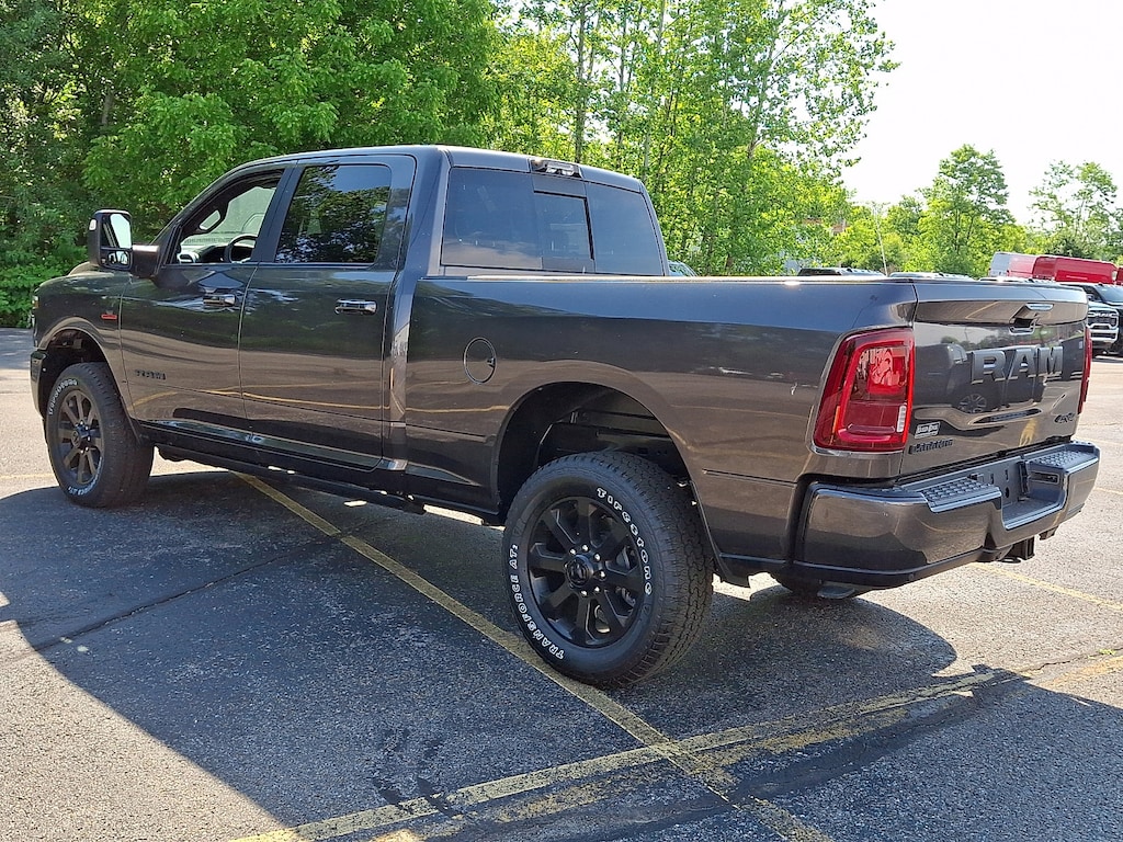 New 2026 Ram 2500 LARAMIE CREW CAB 4X4 6'4 BOX Pickup