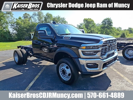 2025 Ram 5500 Chassis Cab 5500 TRADESMAN CHASSIS REGULAR CAB 4X4 60' CA Pickup