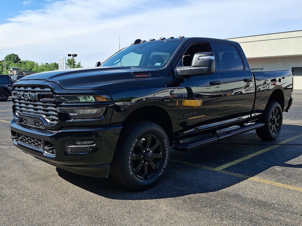 New 2026 Ram 2500 BIG HORN CREW CAB 4X4 6'4 BOX Pickup