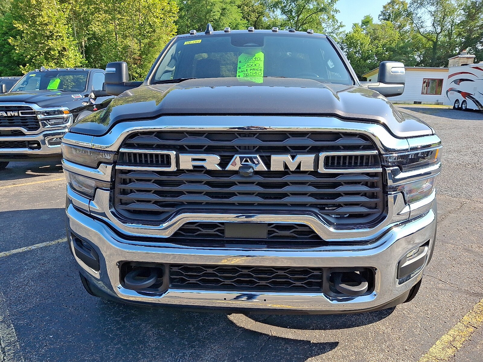 2025 Ram 5500 Tradesman photo 2