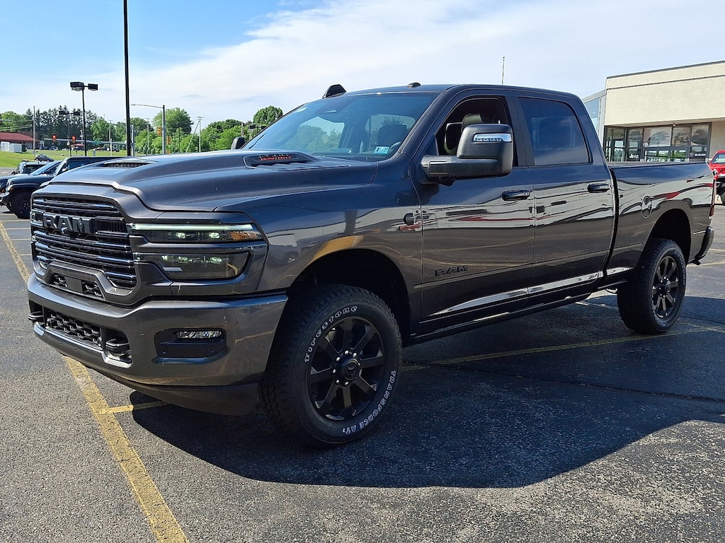 New 2026 Ram 2500 LARAMIE CREW CAB 4X4 6'4 BOX Pickup