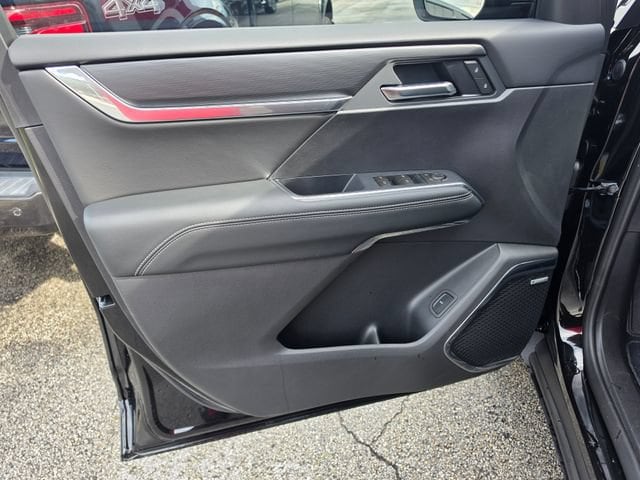 2026 GMC Acadia Elevation - Photo 17