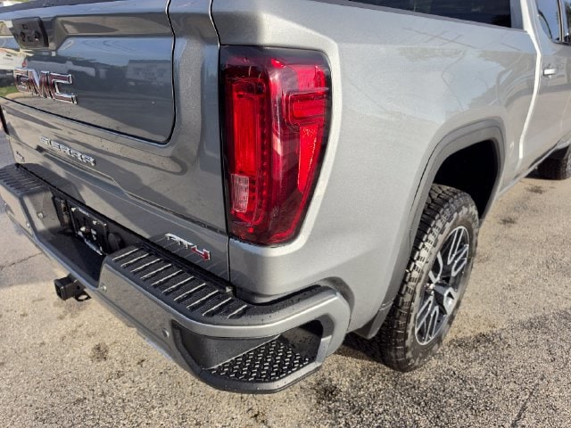2026 GMC Sierra 1500 AT4 - Photo 9