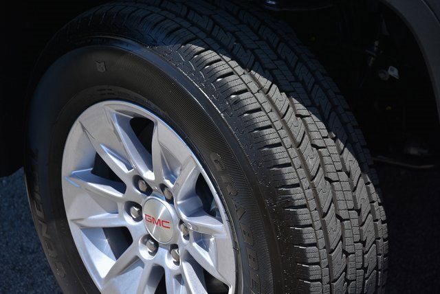 2025 Gmc Sierra 1500 SLE photo 3