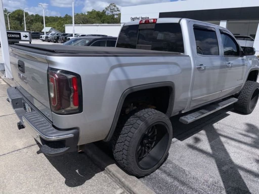 Used 2018 GMC Sierra 1500 SLT Truck