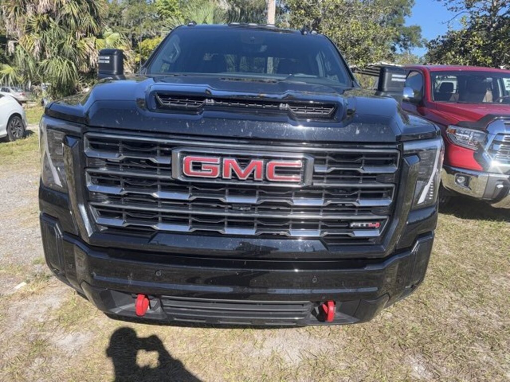 Used 2025 GMC Sierra 2500 HD AT4 Truck Crew Cab