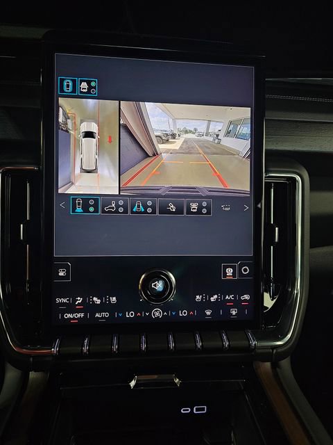 2026 GMC Yukon XL Denali - Photo 34
