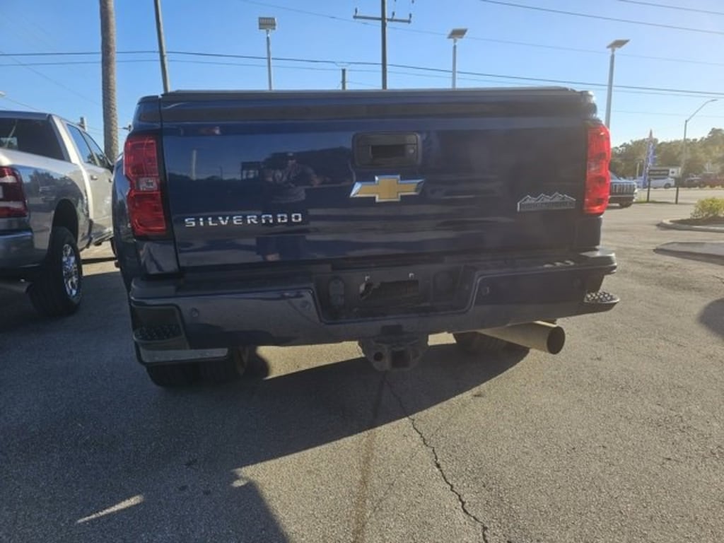 Used 2015 Chevrolet Silverado 3500 HD High Country Truck