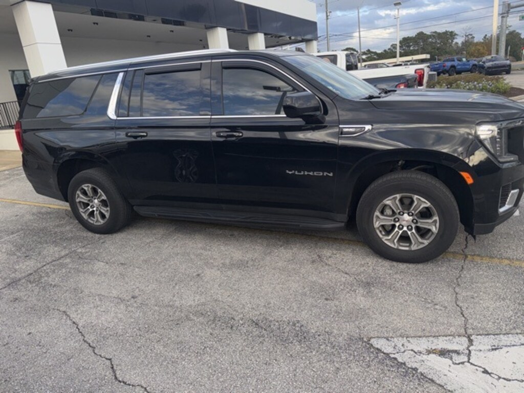 Used 2022 GMC Yukon XL SLE SUV