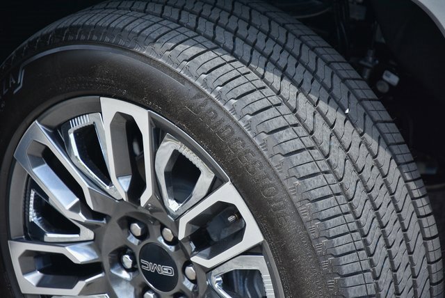 2025 Gmc Sierra 1500 Denali Ultimate photo 3