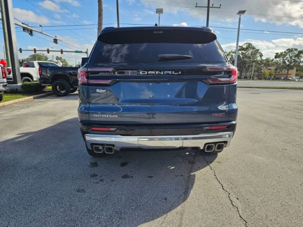 New 2026 GMC Acadia Denali SUV