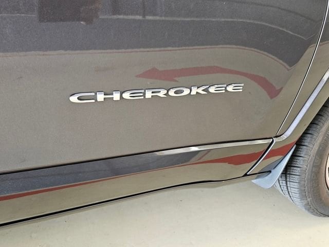 2018 Jeep Cherokee Overland - Photo 27