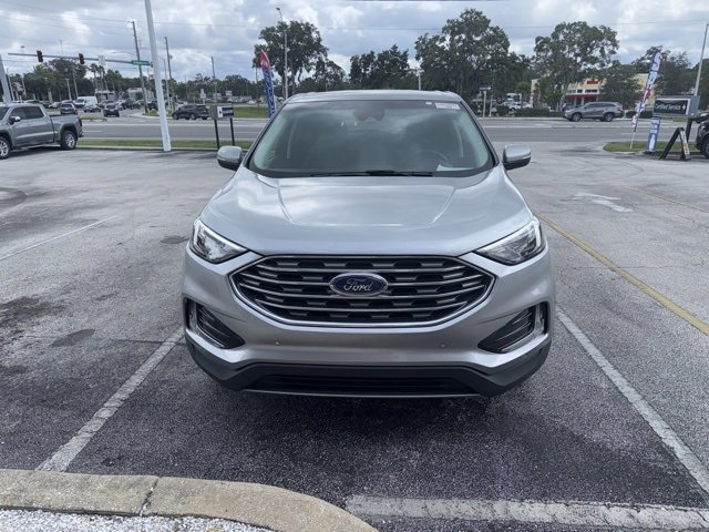 2024 Ford Edge Titanium photo 2