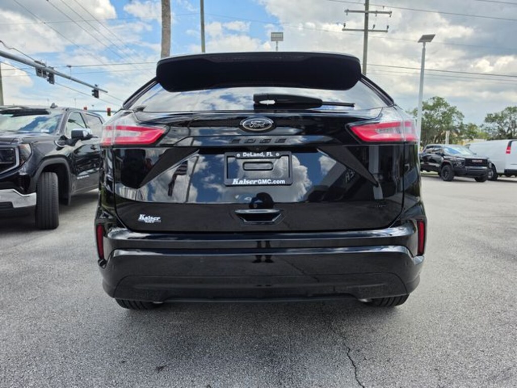 Used 2024 Ford Edge SE SUV