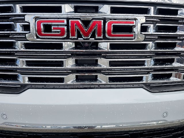 2026 GMC Acadia Denali - Photo 9
