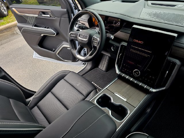 2026 GMC Acadia Denali - Photo 23