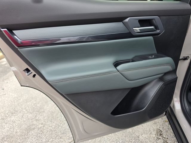 2027 GMC Terrain AT4 - Photo 18