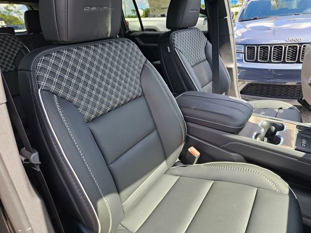 2026 GMC Acadia Denali - Photo 24